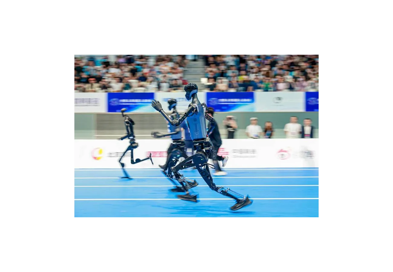 Detalj av en humanoid robot under tävlingen i Peking